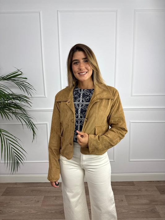 Chaqueta antelina beige