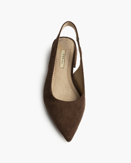 Zapato tacón bajo destalonado café