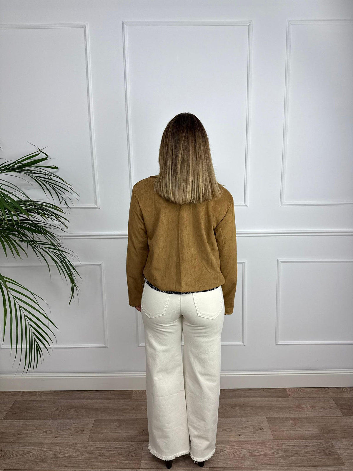 Chaqueta antelina beige