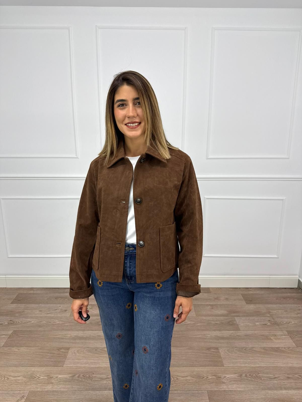 Chaqueta antelina marrón