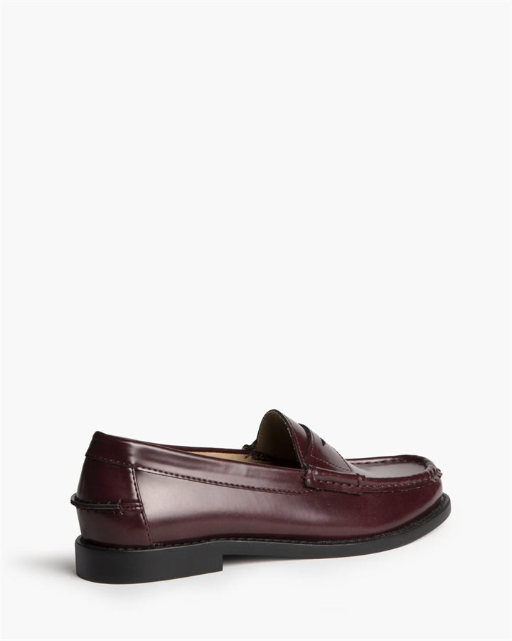 Mocasin burdeos Corina