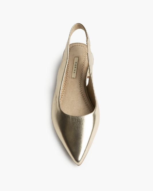 Zapato tacón bajo destalonado dorado